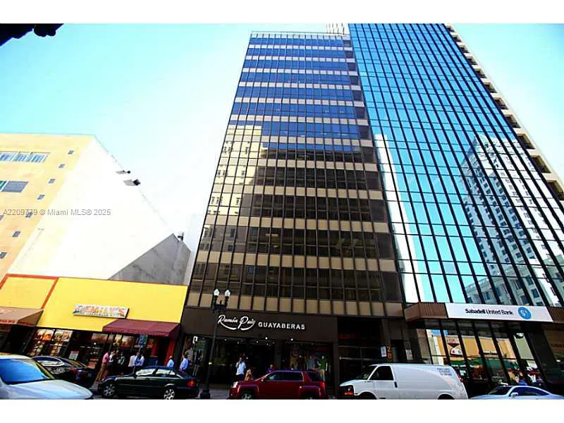 28 W FLAGLER ST #various Miami, FL 33130