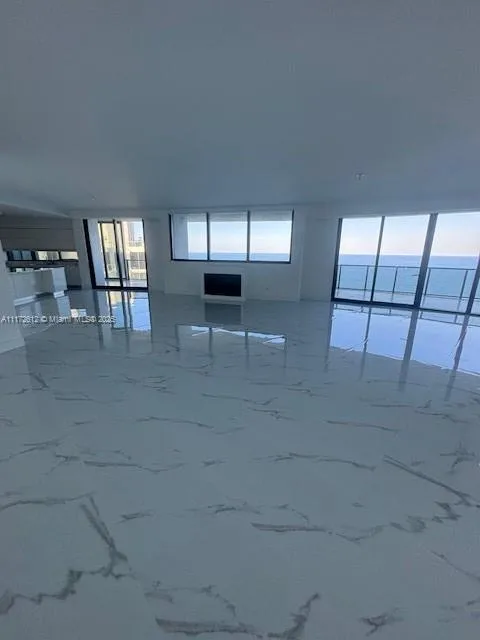 18555 Collins Ave #2905 Sunny Isles Beach, FL 33160