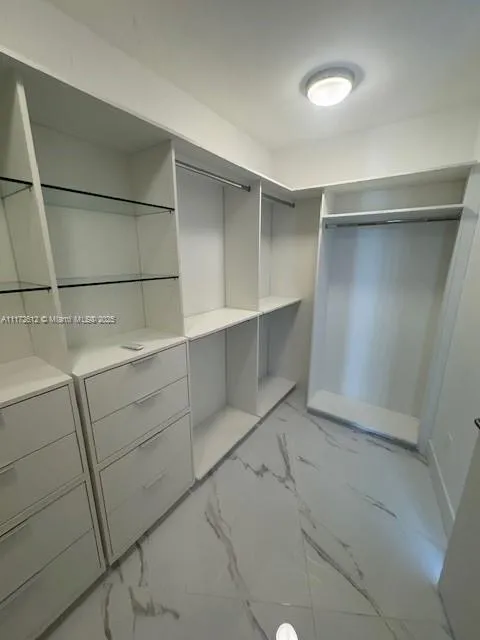 18555 Collins Ave #2905 Sunny Isles Beach, FL 33160