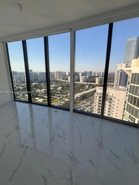 18555 Collins Ave #2905 Sunny Isles Beach, FL 33160