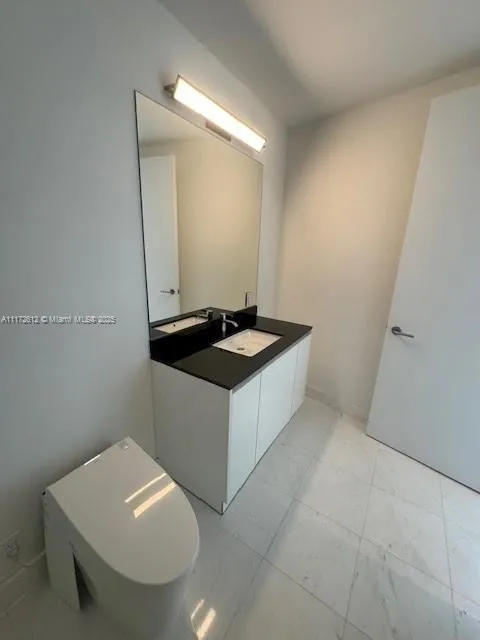 18555 Collins Ave #2905 Sunny Isles Beach, FL 33160