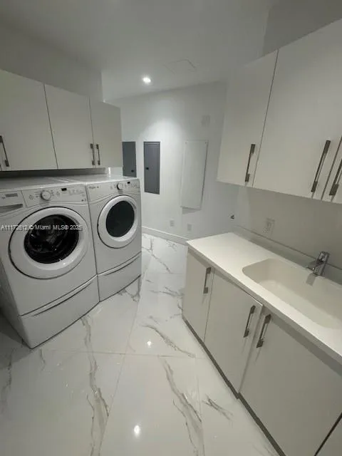 18555 Collins Ave #2905 Sunny Isles Beach, FL 33160