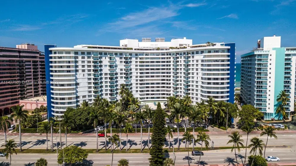 5151 Collins Ave #1523 Miami Beach, FL 33140