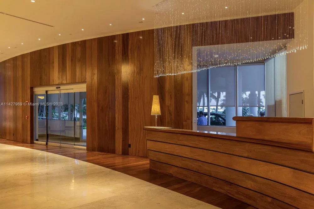 5151 Collins Ave #1523 Miami Beach, FL 33140