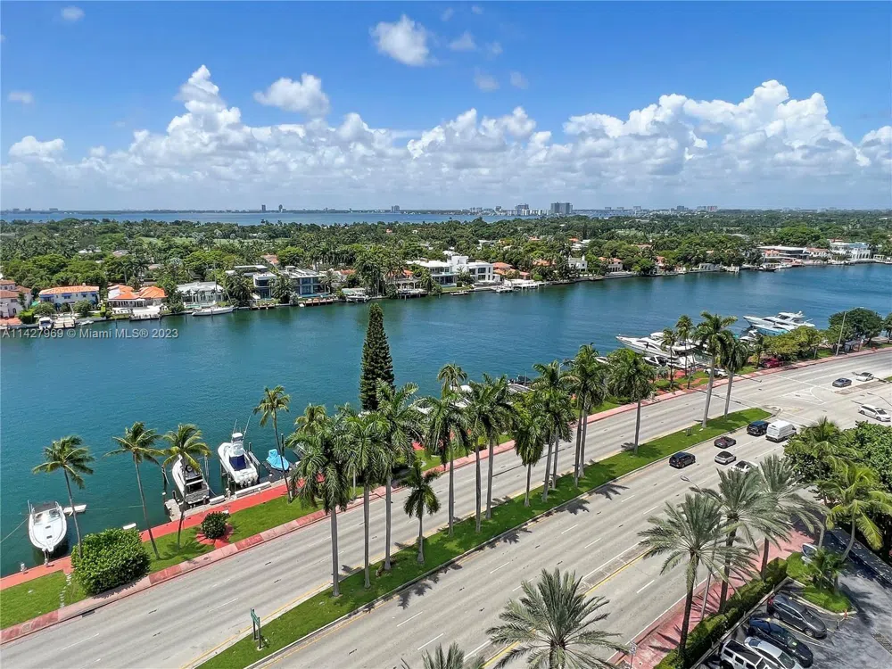 5151 Collins Ave #1523 Miami Beach, FL 33140