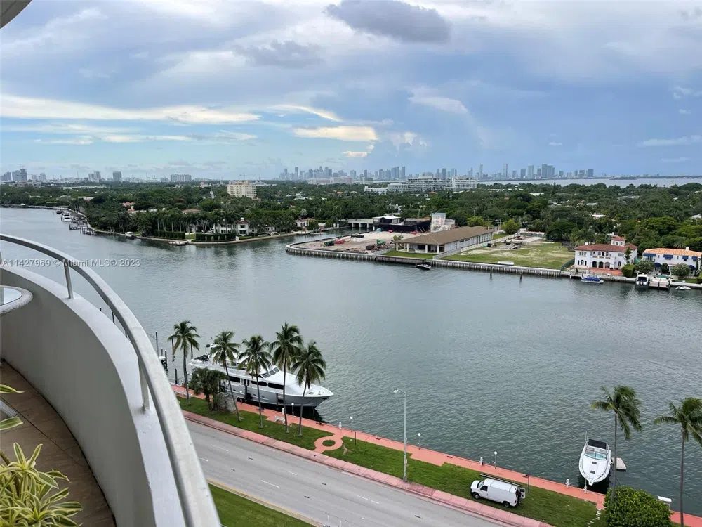 5151 Collins Ave #1523 Miami Beach, FL 33140