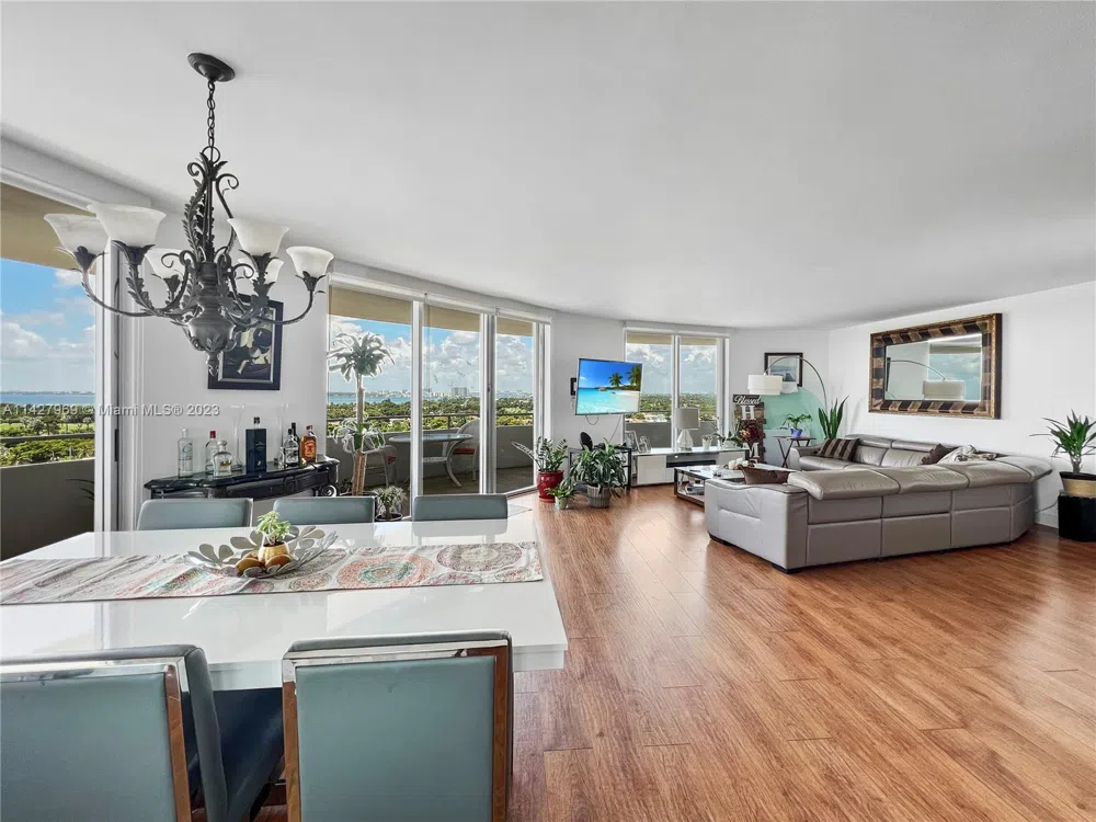 5151 Collins Ave #1523 Miami Beach, FL 33140