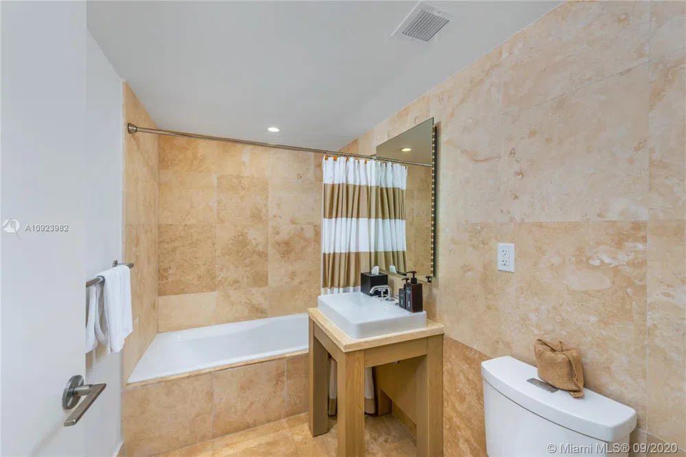 102 24th St #1544 Miami Beach, FL 33139