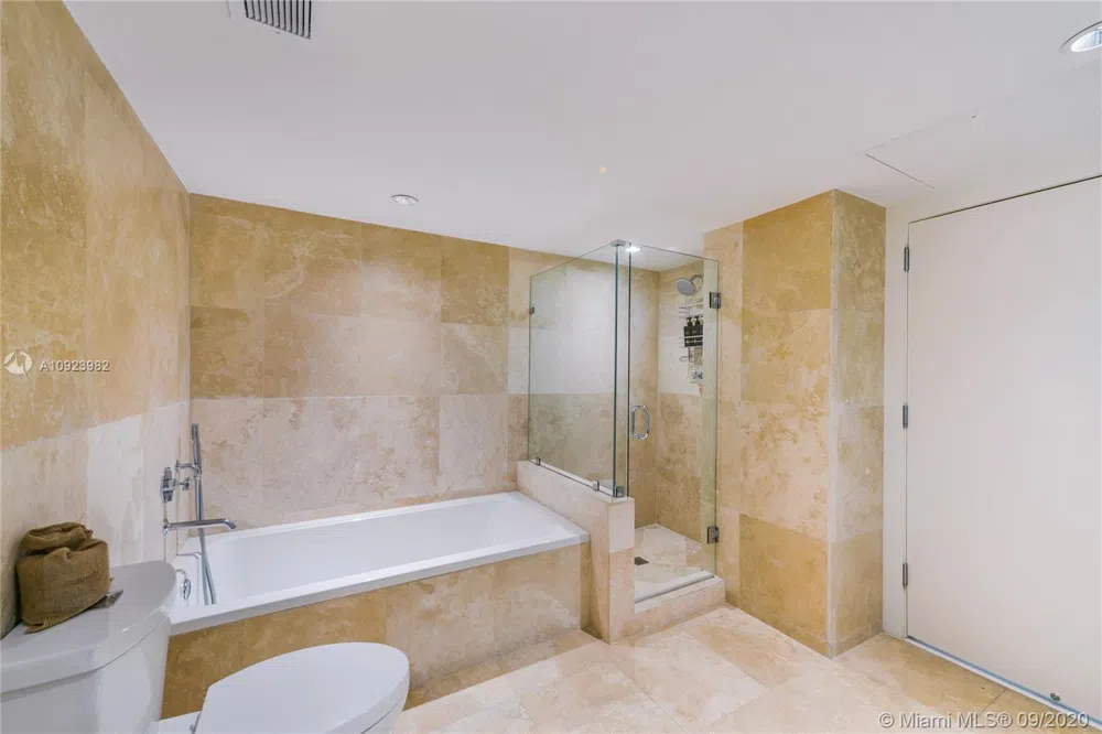 102 24th St #1544 Miami Beach, FL 33139