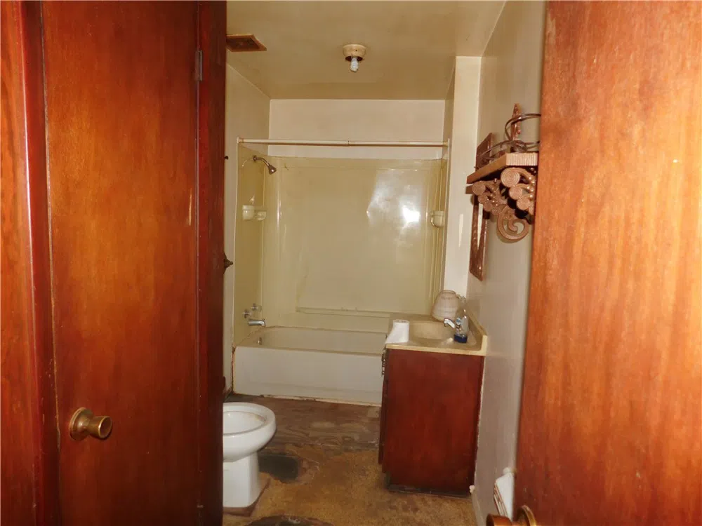 712 E 2nd Street Alice, TX 78332