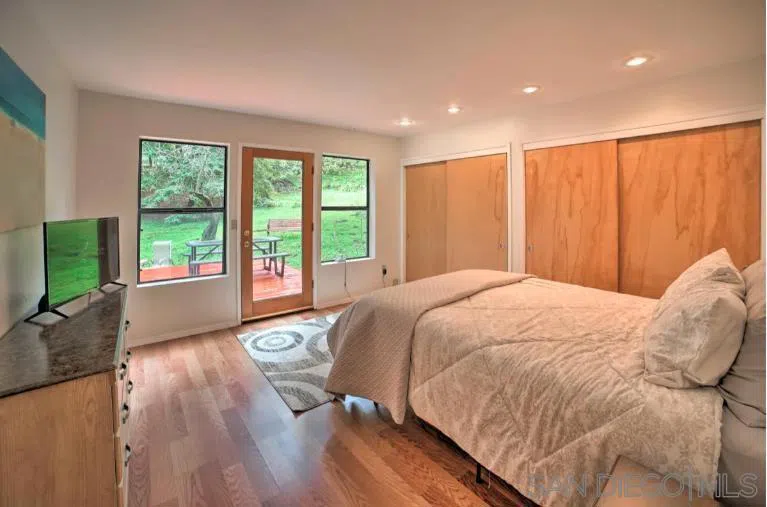 16885 Laurel Road Los Gatos, CA 95033