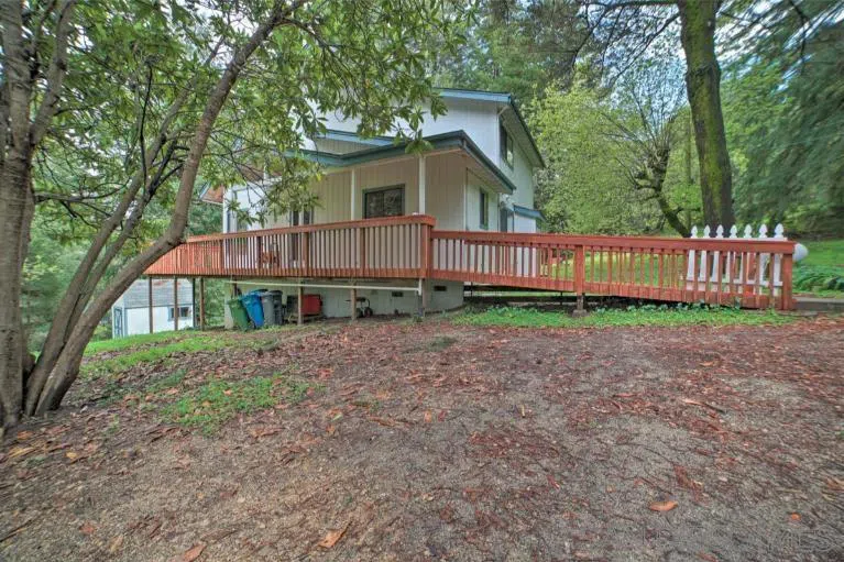 16885 Laurel Road Los Gatos, CA 95033