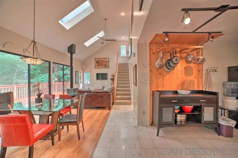 16885 Laurel Road Los Gatos, CA 95033