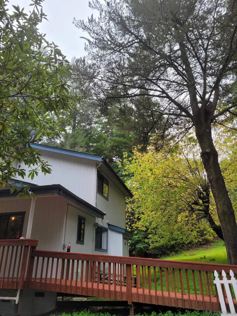 16885 Laurel Road Los Gatos, CA 95033