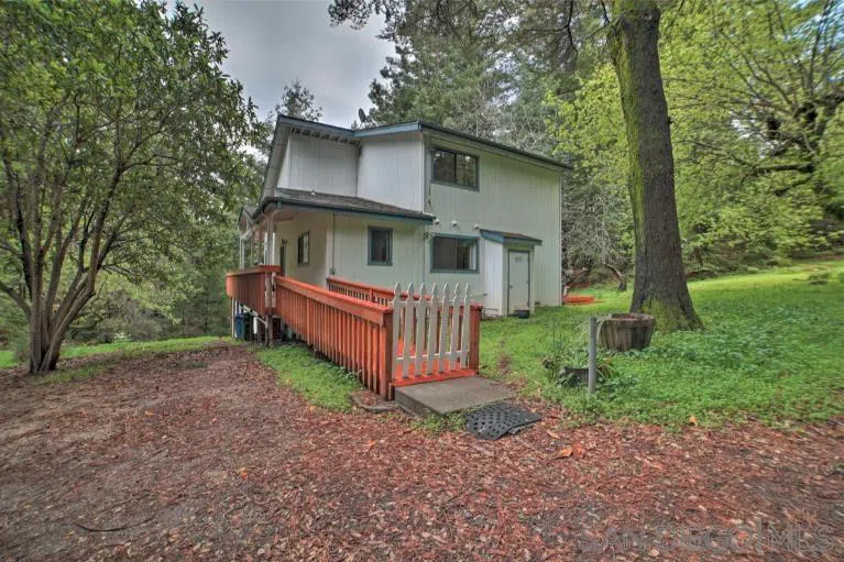 16885 Laurel Road Los Gatos, CA 95033