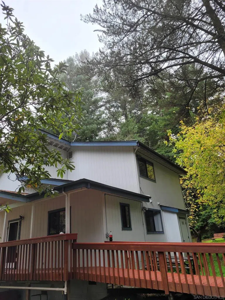 16885 Laurel Road Los Gatos, CA 95033