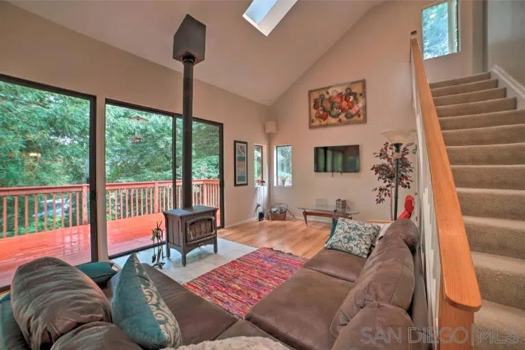 16885 Laurel Road Los Gatos, CA 95033