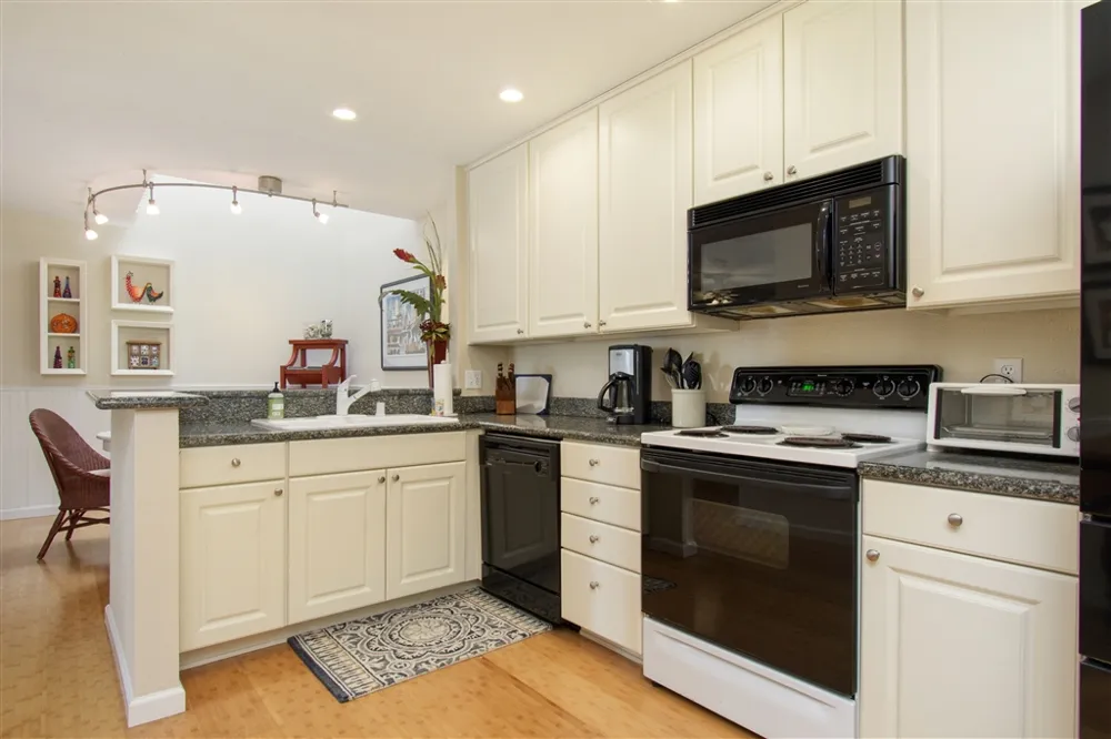 453 S Sierra Ave #169 Solana Beach, CA 92075