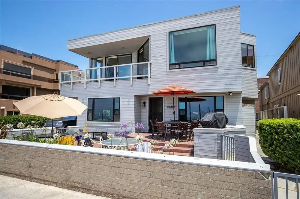 2847 Ocean Front Walk San Diego, CA 92109