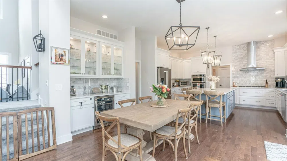 7085 Suncrest Drive Saline, MI 48176