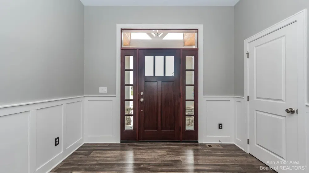 4262 Duck Dr. Ann Arbor, MI 48103