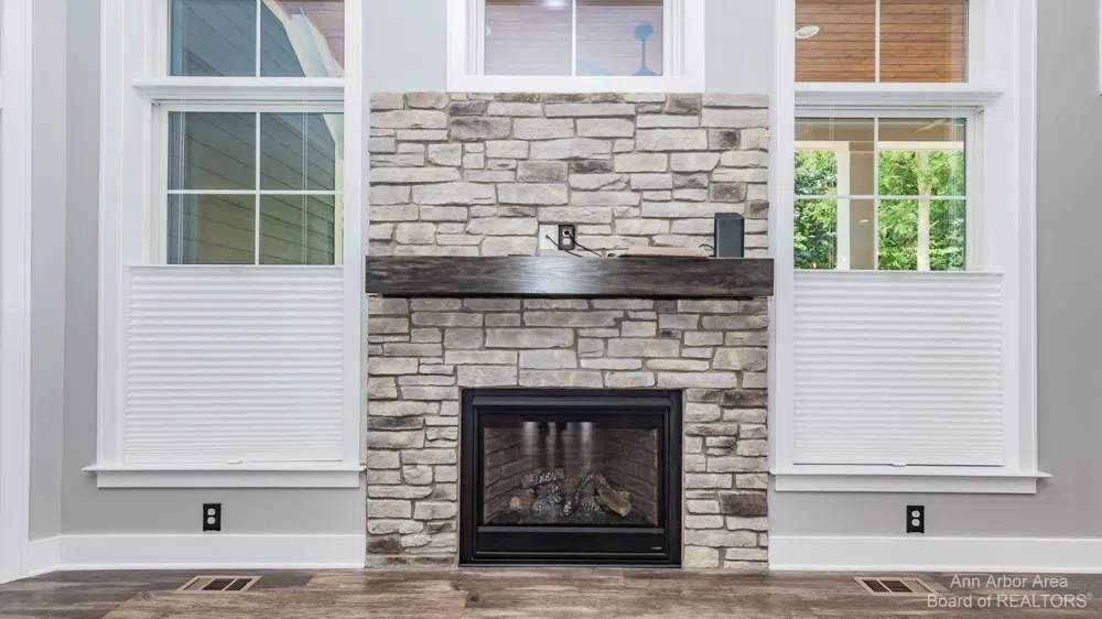 4262 Duck Dr. Ann Arbor, MI 48103