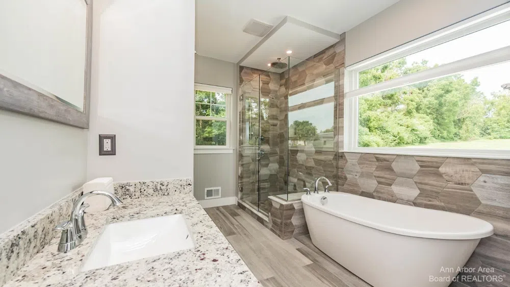 4262 Duck Dr. Ann Arbor, MI 48103