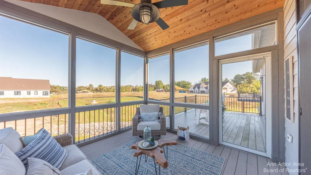 29 Black Cherry Lane Saline, MI 48176