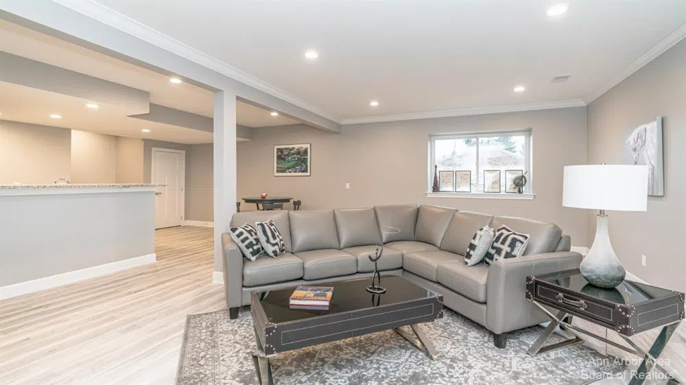29 Black Cherry Lane Saline, MI 48176