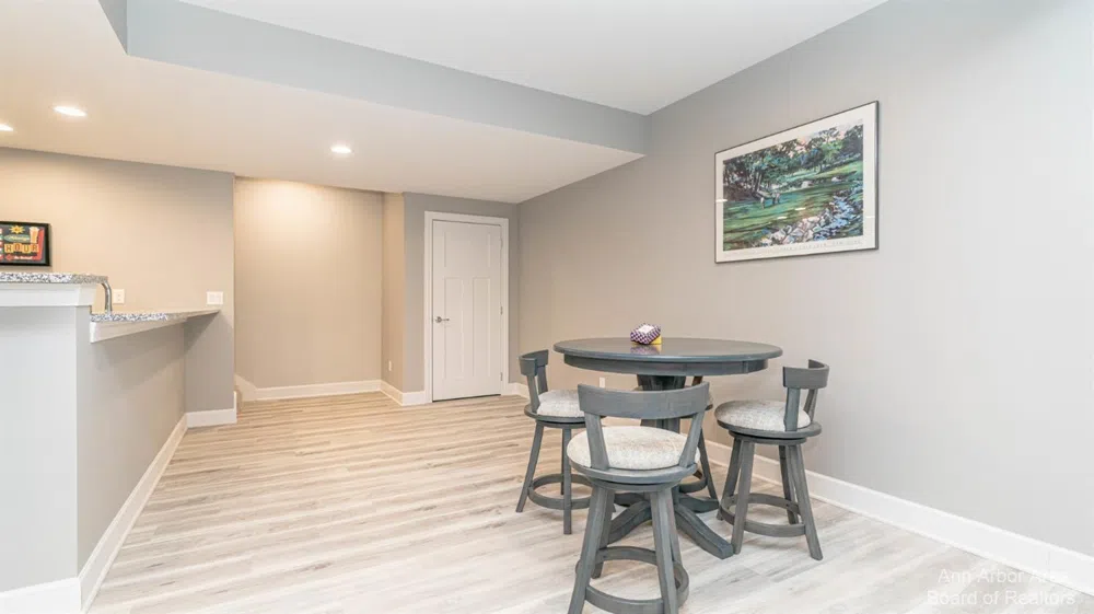 29 Black Cherry Lane Saline, MI 48176