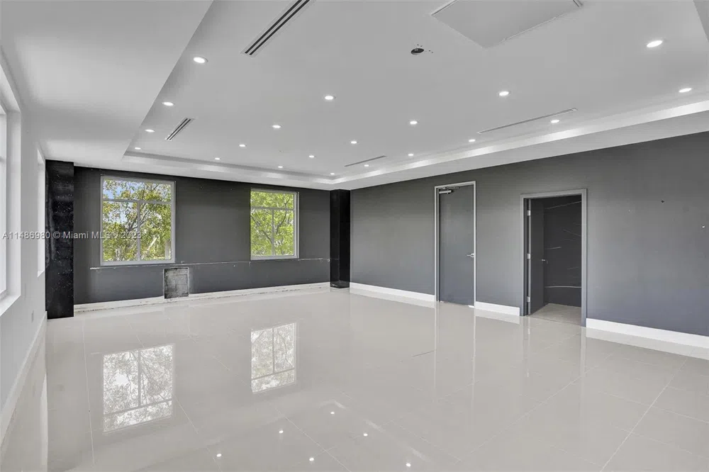 15620 SW 29th St Miramar, FL 33027
