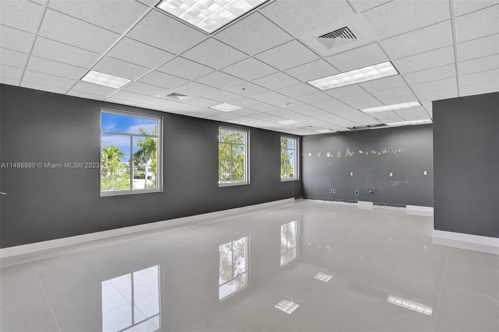 15620 SW 29th St Miramar, FL 33027