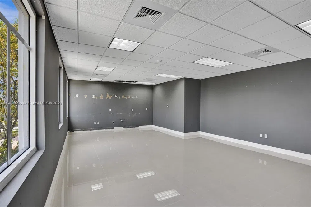 15620 SW 29th St Miramar, FL 33027