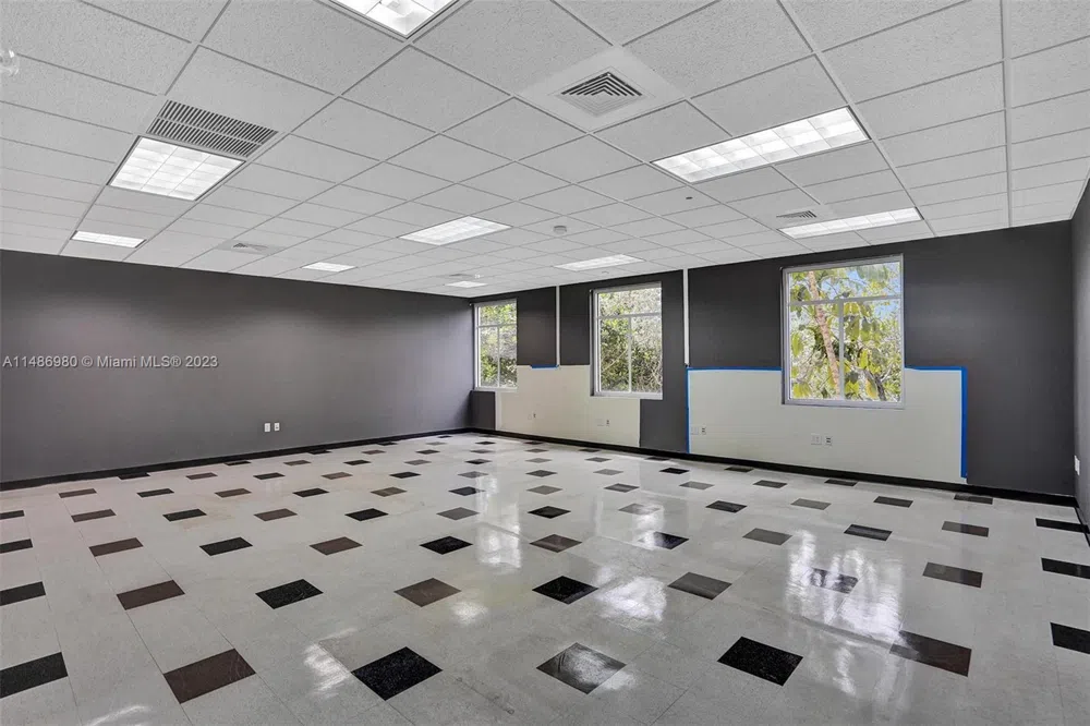 15620 SW 29th St Miramar, FL 33027