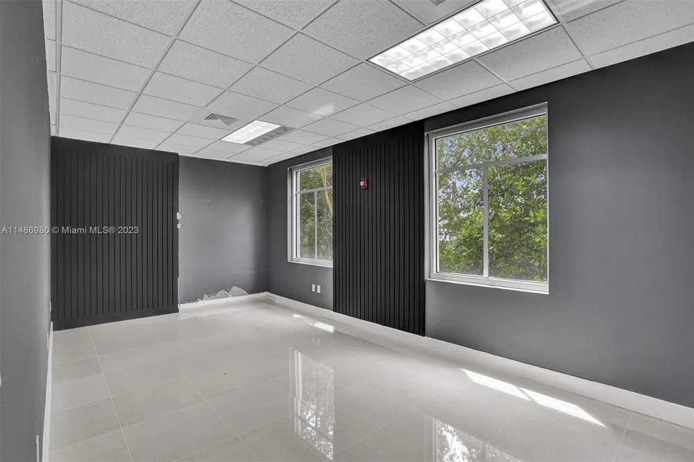 15620 SW 29th St Miramar, FL 33027
