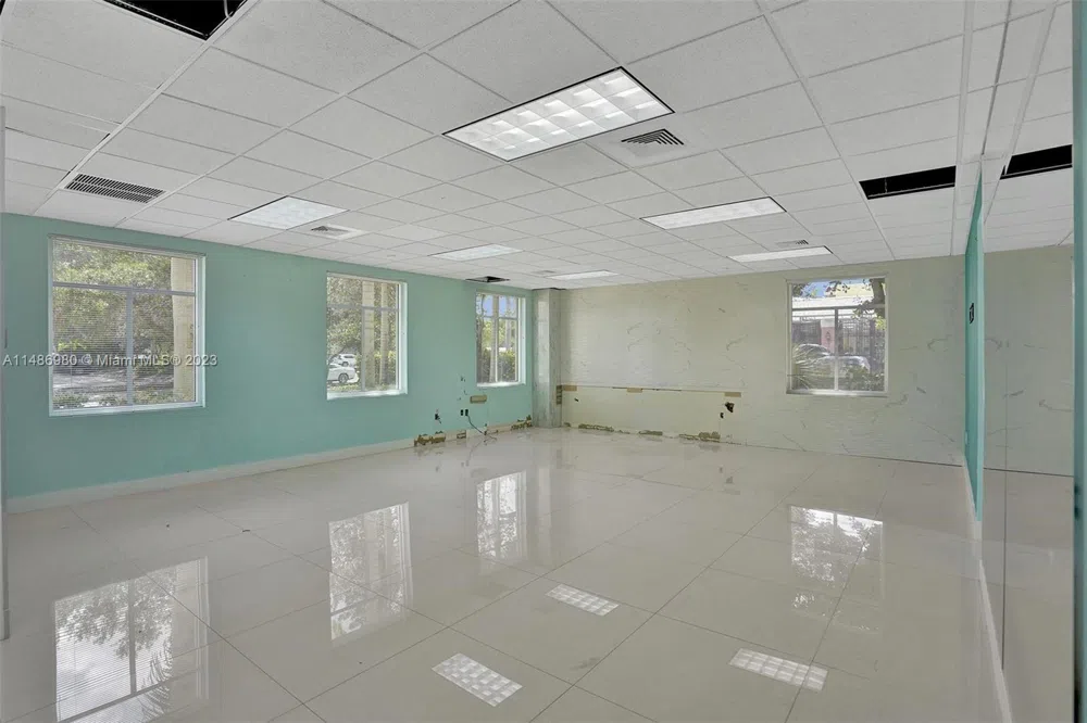 15620 SW 29th St Miramar, FL 33027