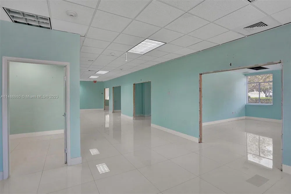15620 SW 29th St Miramar, FL 33027
