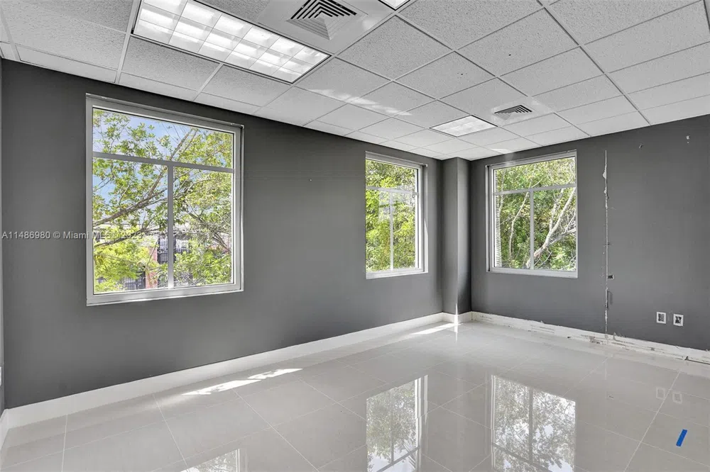 15620 SW 29th St Miramar, FL 33027