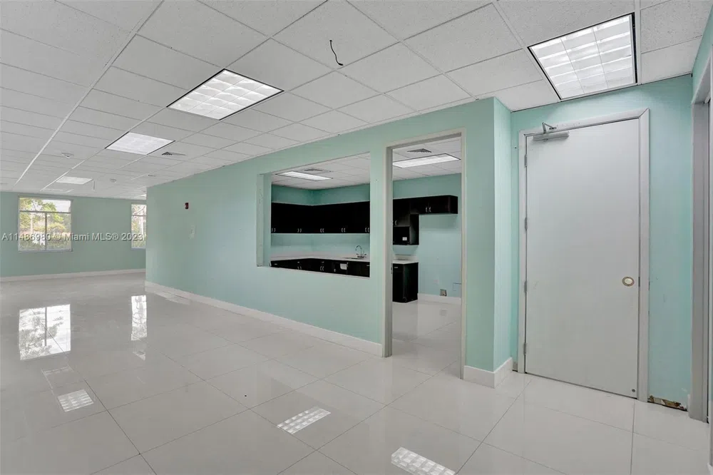 15620 SW 29th St Miramar, FL 33027