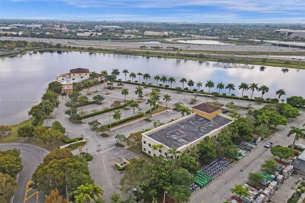 15620 SW 29th St Miramar, FL 33027