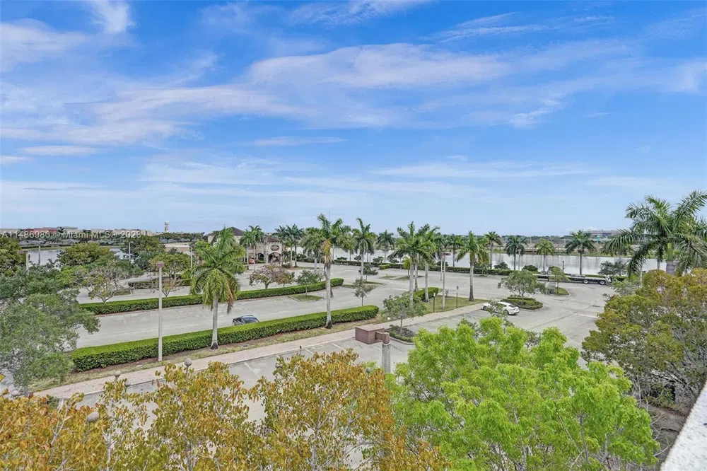 15620 SW 29th St Miramar, FL 33027
