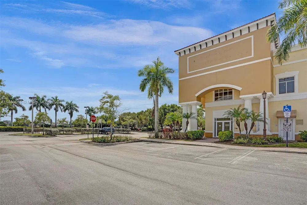 15620 SW 29th St Miramar, FL 33027