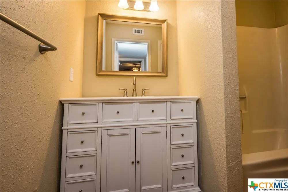 3803 Halsey Street Victoria, TX 77901