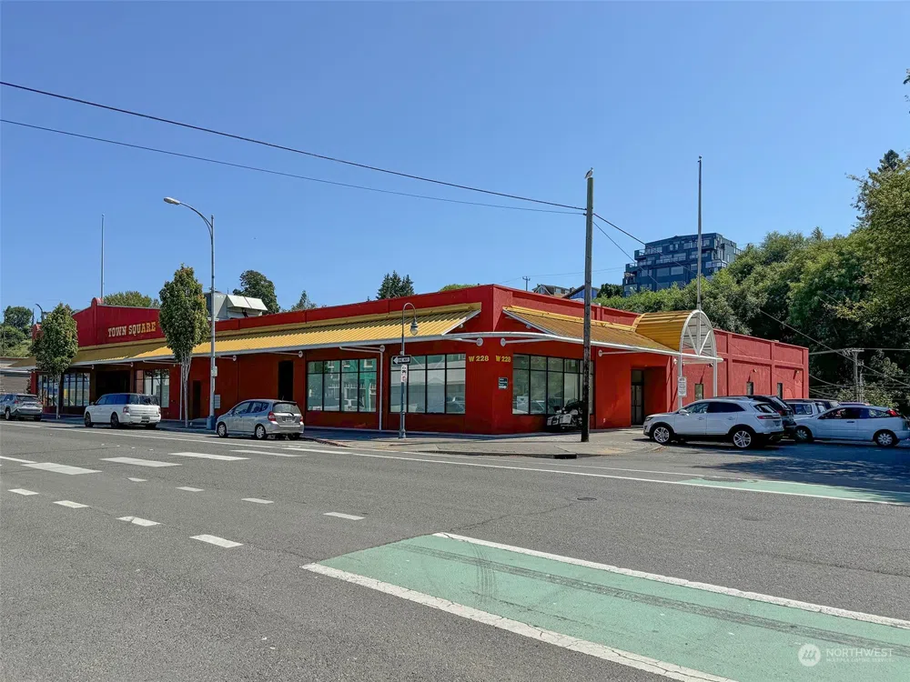 228 W 1st Street #A Port Angeles, WA 98362