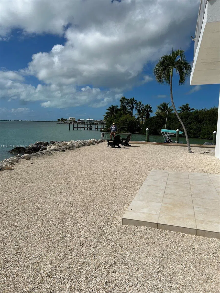 1215 97th Street Ocean #11 Marathon, FL 33050