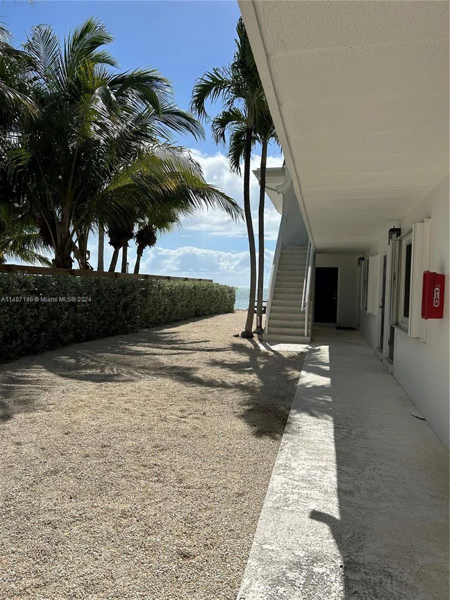 1215 97th Street Ocean #11 Marathon, FL 33050