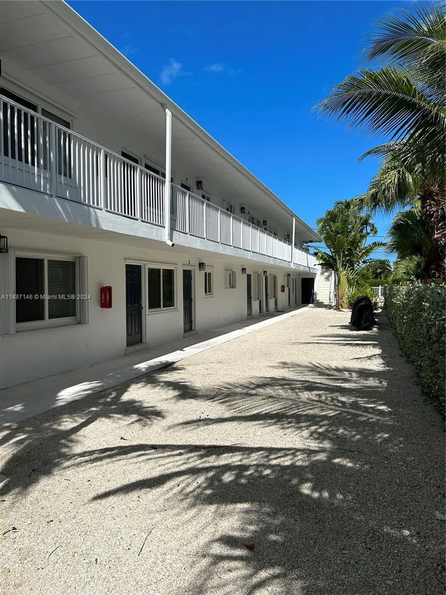 1215 97th Street Ocean #11 Marathon, FL 33050