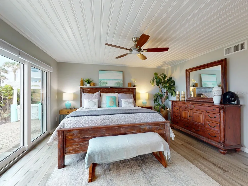 1011 Hill Street New Smyrna Beach, FL 32169