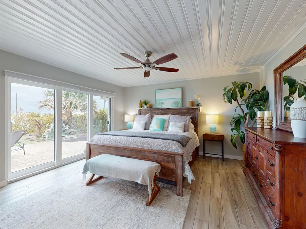 1011 Hill Street New Smyrna Beach, FL 32169
