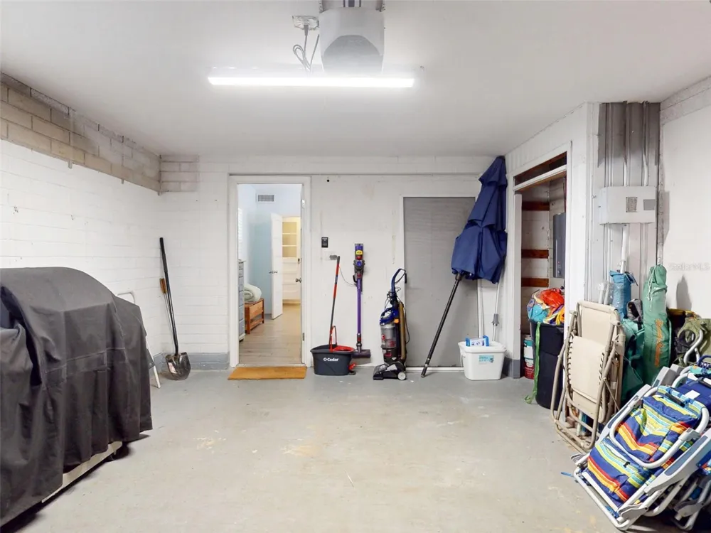 1011 Hill Street New Smyrna Beach, FL 32169